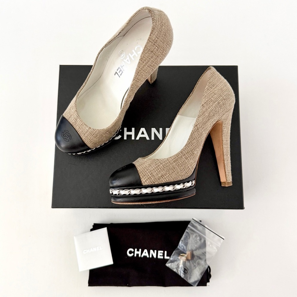 CHANEL | Beige Tweed & Black Cap Toe Platform Pumps with Chain Detail EU 37 - Picture 2 of 16